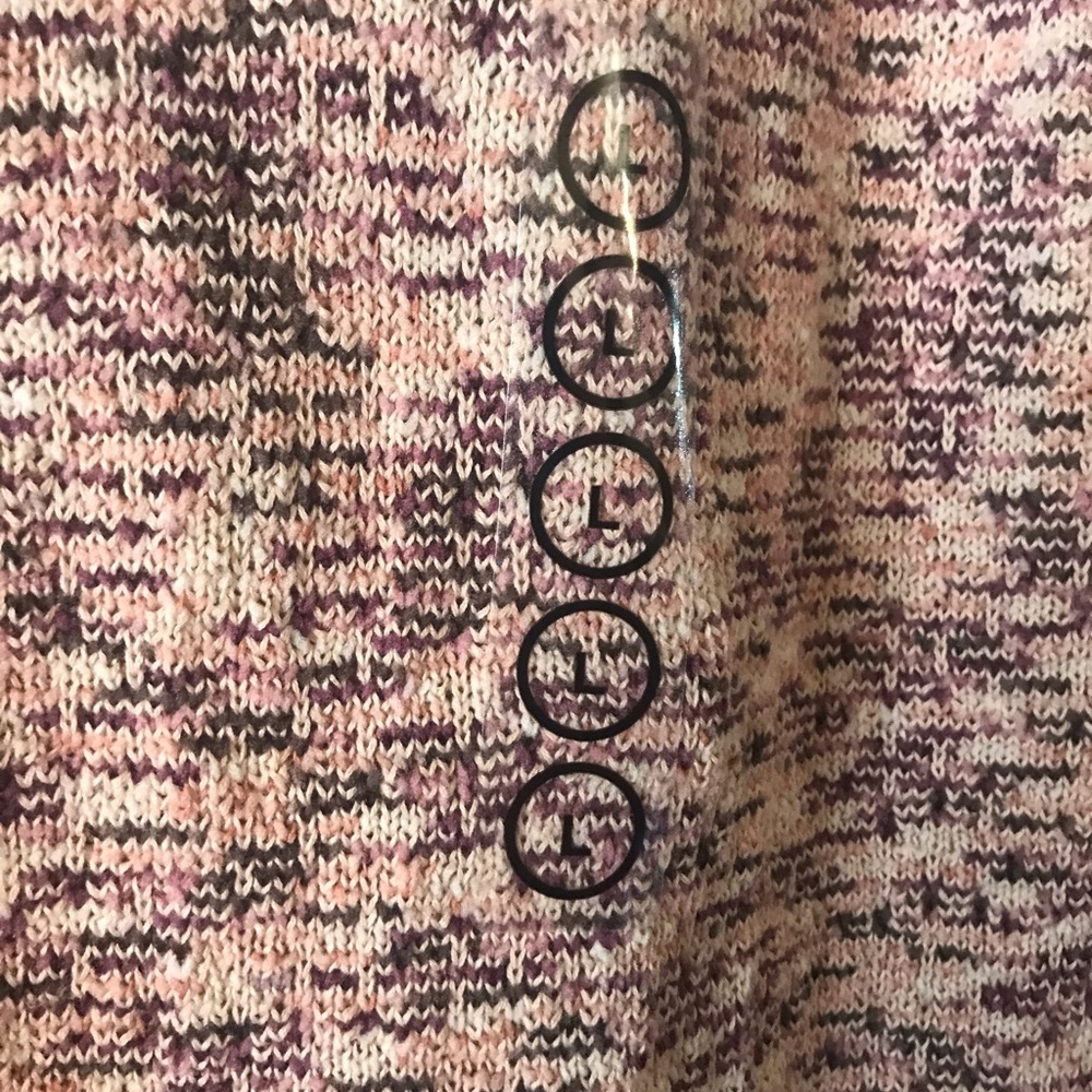 Sweater - Picture 5 of 6